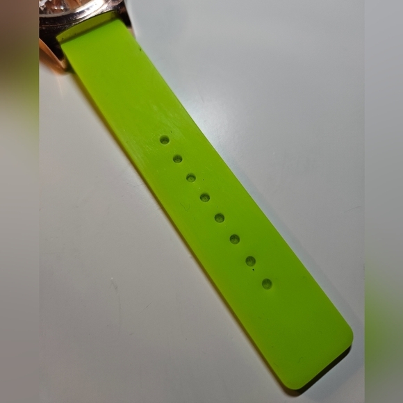 Michael Kors neon watch! Sparkly! ✨💚 - Picture 5 of 5